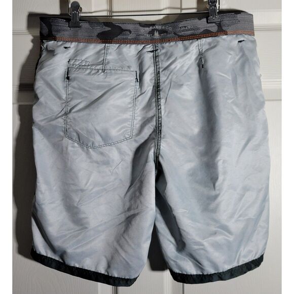 Lot of 2 G.H. Bass & Co. Men's 34 x 9.5 Hybrid Swim Shorts Shark Pattern Grey/GN - Picture 9 of 16